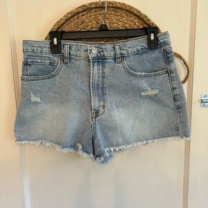 Light Wash Denim Frayed Hem High Rise Women’s Shorts